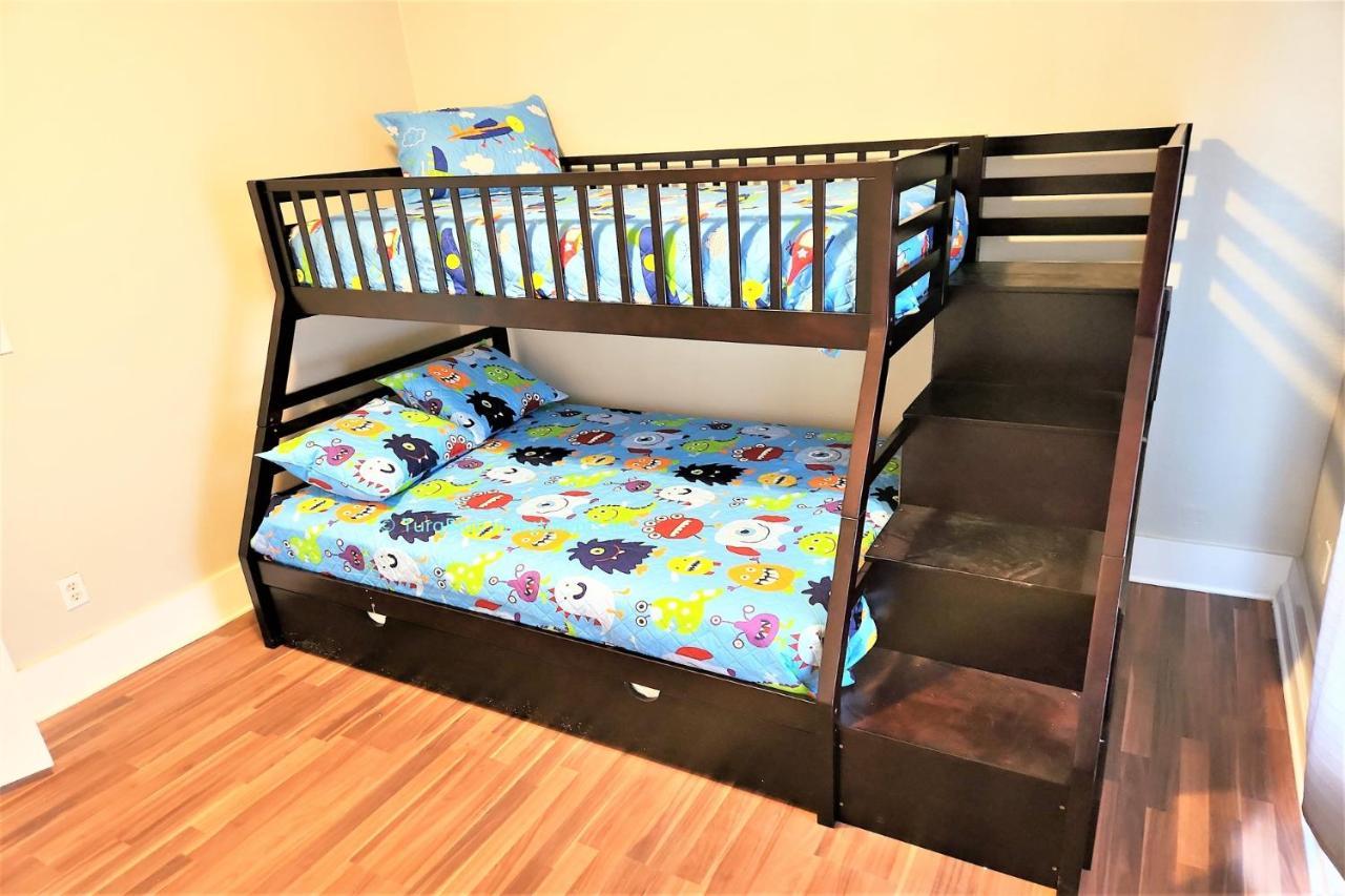 Casaazul-2605A-Couples Retreat By Beach & Pleasure Pier 1 Block Away- 2Bed 2Bath- 7 Minutes To Cruise Terminal 갤버스턴 외부 사진