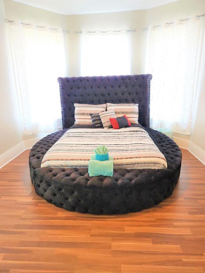 Casaazul-2605A-Couples Retreat By Beach & Pleasure Pier 1 Block Away- 2Bed 2Bath- 7 Minutes To Cruise Terminal 갤버스턴 외부 사진
