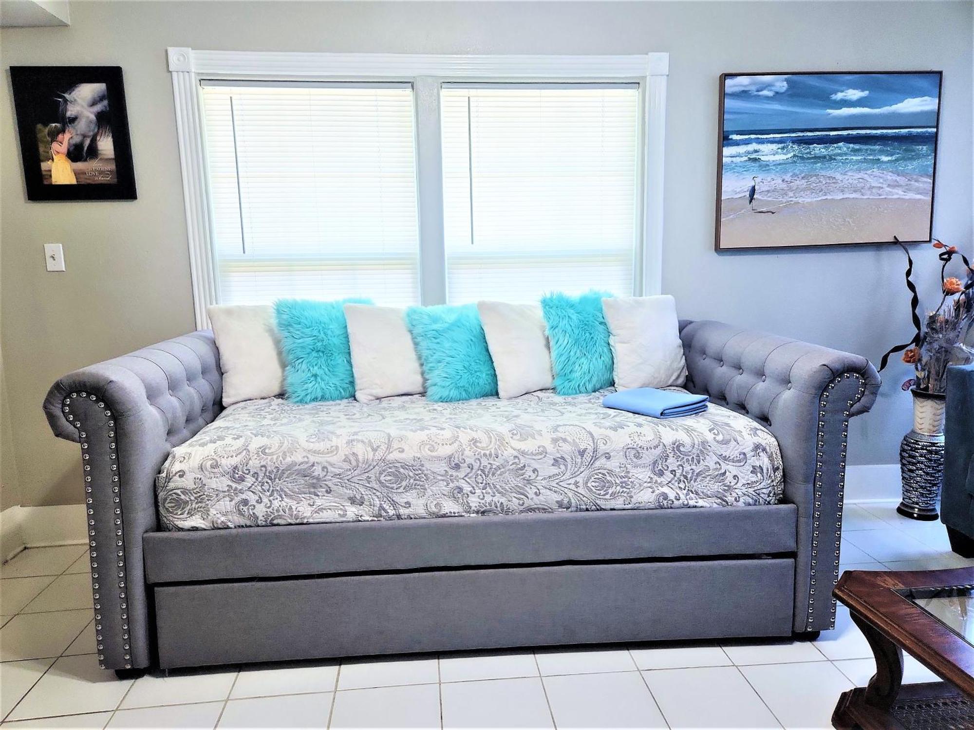 Casaazul-2605A-Couples Retreat By Beach & Pleasure Pier 1 Block Away- 2Bed 2Bath- 7 Minutes To Cruise Terminal 갤버스턴 외부 사진